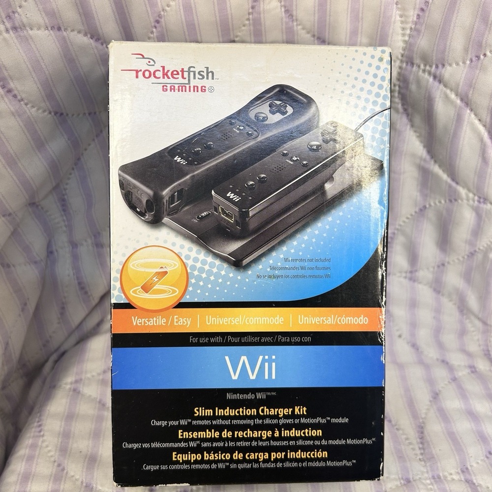 Rocketfish Wii Controller Charging Dock Kit Fast Charging New Opened Box
